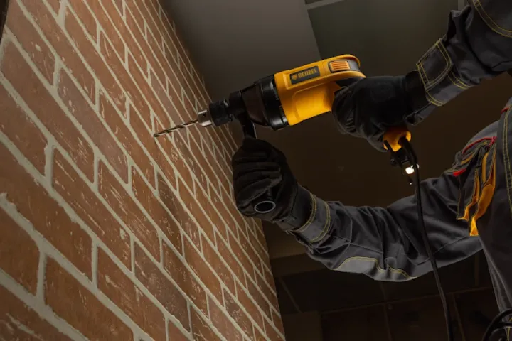 Ударная дрель. Кого она бьет и как поможет в ремонте?