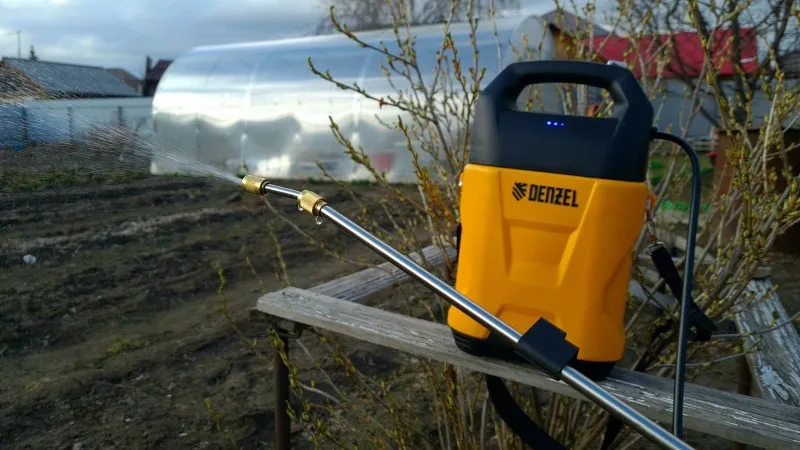 Обзор аккумуляторного опрыскивателя Denzel D-5LI