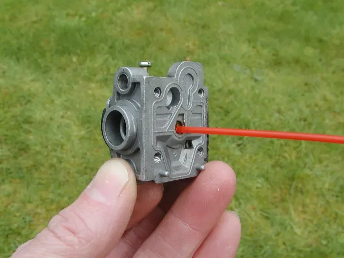 Очистка жиклеров карбюратора.jpg