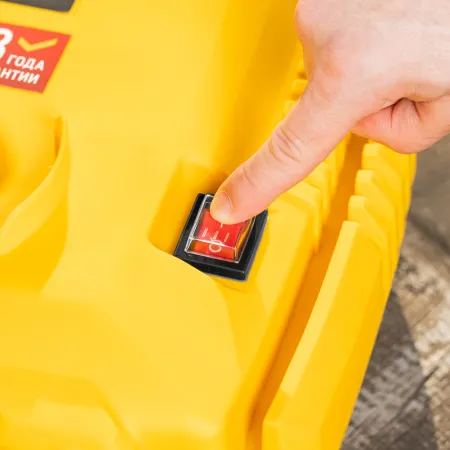 Компрессор воздушный DENZEL DL1300, 10 бар, 1,3 кВт 180 л/мин 5 л, с набором аксессуаров