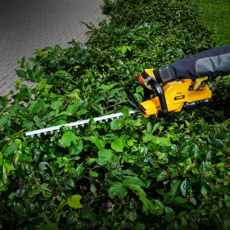 Кусторез аккумуляторный DENZEL RBC510-36, Li-ion, 36 В, 4 Ач, нож 510 мм, поворотная ручка