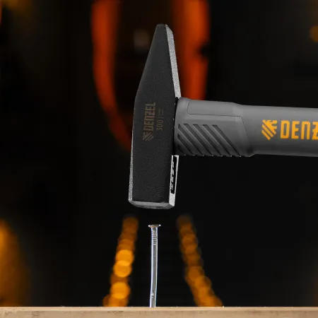 Молоток слесарный DENZEL 300 г, кованый, фибергласовая  рукоятка c TPR покрытием