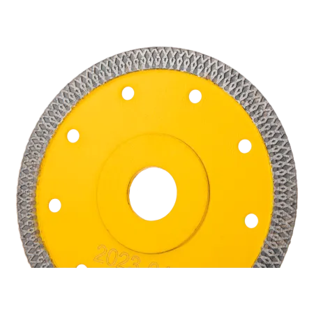 Диск алмазный отрезной DENZEL 125 х 22,2мм, сплошной, супертонкий, горячий пресс, сухой/мокрый рез