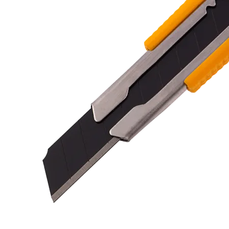 Нож DENZEL 9 мм, сменное лезвие, SK4, метал. направляющая, клипса, нажимной фиксатор