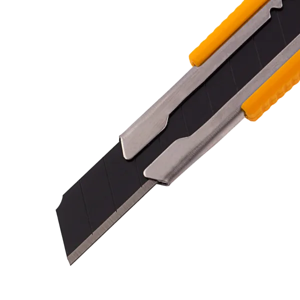 Нож DENZEL 9 мм, сменное лезвие, SK4, метал. направляющая, клипса, нажимной фиксатор