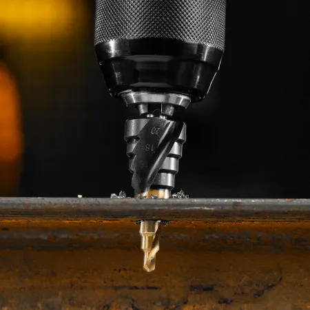 Сверло ступенчатое DENZEL 4-6-8-10-12-14-16-18-20 мм, Р6М5, 6-гр. хвостовик