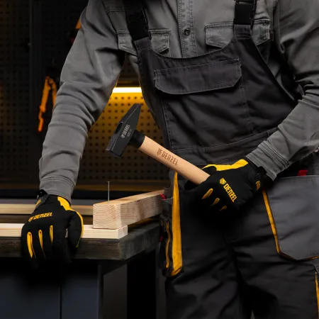 Молоток слесарный DENZEL 600 г, кованый квадратный боек, буковая рукоятка