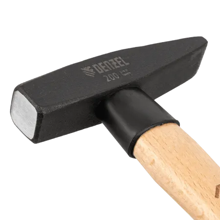Молоток слесарный DENZEL 200 г, кованый квадратный боек, буковая рукоятка