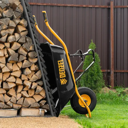 Тачка строительная DENZEL, усиленная, объем 130 л, 230 кг, колесо 15х6.00-6