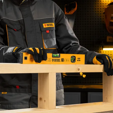 Уровень алюминиевый DENZEL магнит., фрезерованный, 3 глазка (1 зеркал.), 0,5 мм/м, 400 мм