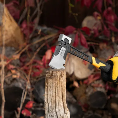 Топор цельнокованый DENZEL 600 г, двухкомпонентная обрезиненная рукоятка