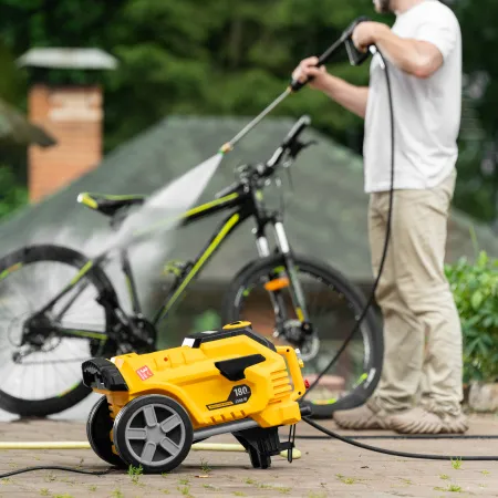 Моечная машина высокого давления DENZEL K 70 Power, 2500 Вт, 180 бар, 600 л/ч, асинхронный двигатель