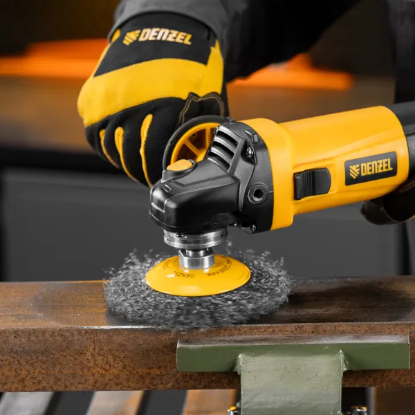 Щетка для УШМ DENZEL 746163, 125 мм, «тарелка», витая нержавеющая проволока 0.3 мм, М14