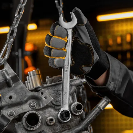 Набор инструментов DENZEL 1/2", 1/4", CrV, S2, пластиковый кейс, 84 предмета