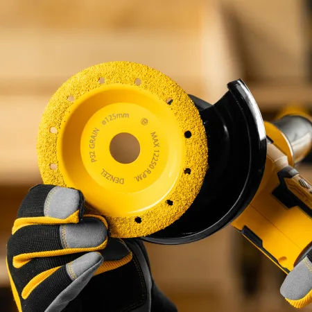 Чашка твердосплавная зачистная DENZEL, 125 мм, Наклонная, мелкое зерно #32