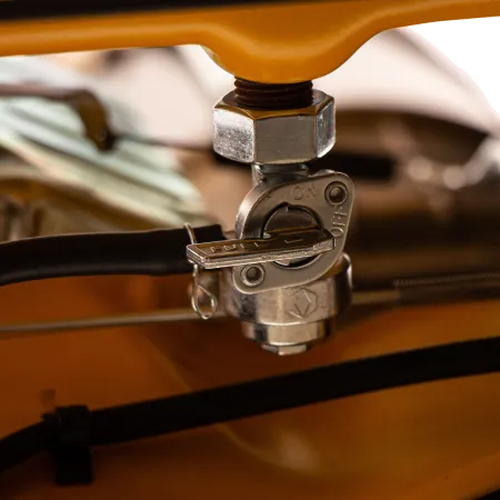 Генератор бензиновый DENZEL GE 7900, 6.5 кВт, 220 В/50 Гц, 25 л, ручной старт