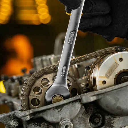 Ключ комбинированный трещоточный DENZEL, 17 мм, CrV, матовый хром