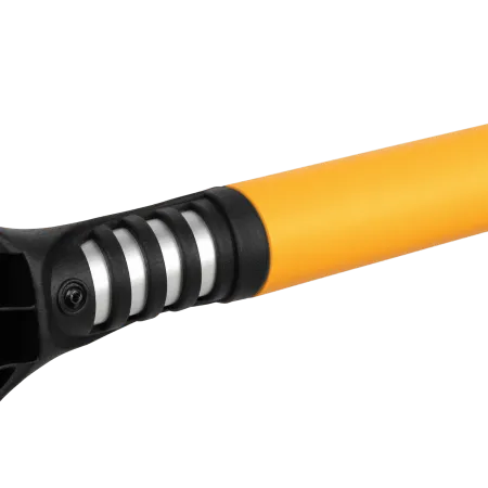 Щетка-сметка для снега со скребком DENZEL 600 мм