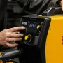 Аппарат инвертор DENZEL. полуавтомат. cварки IMIG-205SDR, 200 А, ПВ 60%, катушка 5 кг