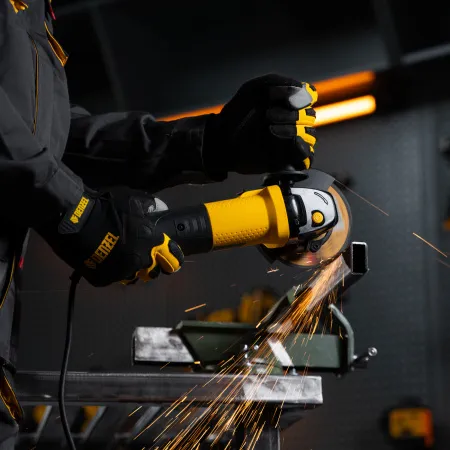 Машина шлифовальная угловая DENZEL AGD125-1000, 1000 Вт, 125 мм, 3000-10000 об/мин