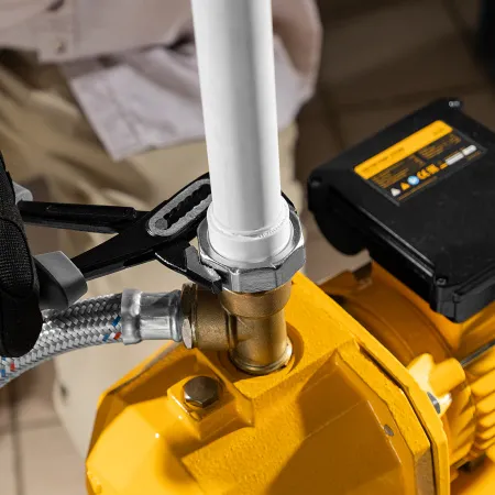 Насосная станция DENZEL PSD800C, 800 Вт, 2400 л/ч, ресивер 24 л, всасывание 20 м, эжекторная