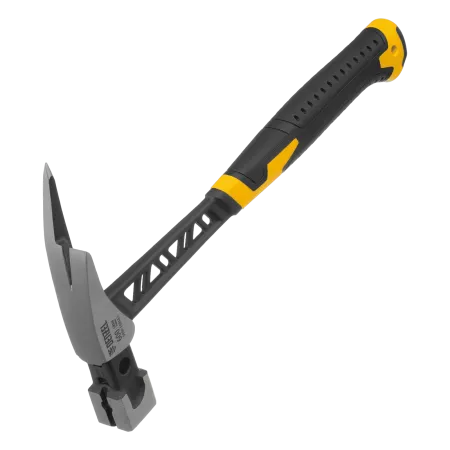 Молоток кровельщика DENZEL 600 г, цельнокованый, боек с магнитом, двухкомп. обрезин. рук-ка