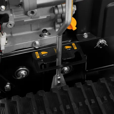 Снегоуборщик бензиновый DENZEL SBL 711DT PRO, 420cc, гусеницы, эл.старт, блок. дифф.