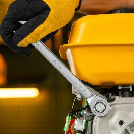 Ключ комбинированный трещоточный DENZEL, 14 мм, CrV, матовый хром