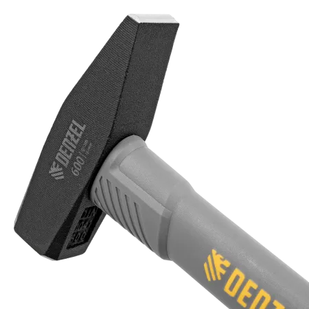 Молоток слесарный DENZEL 600 г, кованый, фибергласовая  рукоятка c TPR покрытием