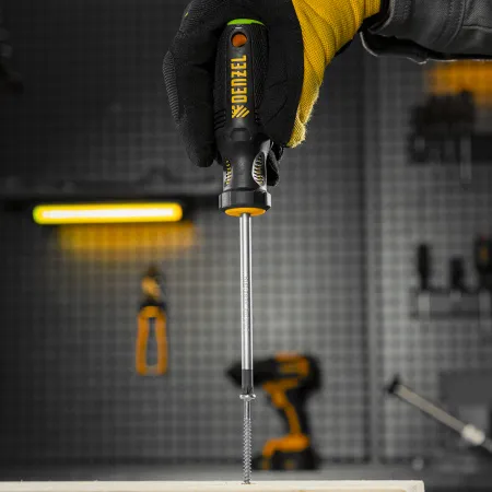 Отвертка DENZEL PZ2x100 мм, CrV, трехкомпонентная рукоятка