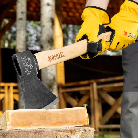 Топор DENZEL 1000 г, кованый, буковое топорище