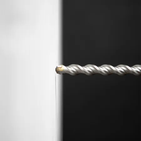 Бур по бетону DENZEL 705024, 12 x 210 мм, двойная спираль, три пылеотводящие кромки Бур по бетону DENZEL 705024, 12 x 210 мм, двойная спираль, три пылеотводящие кромки