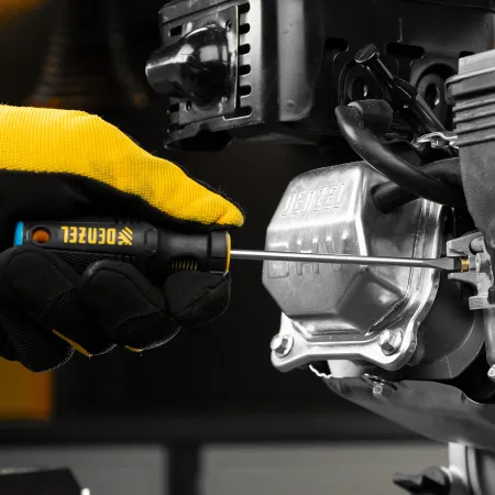 Отвертка DENZEL SL4х100 мм, S2, 3к рукоятка