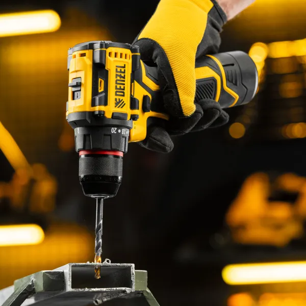 Дрель-шуруповерт аккумуляторная бесщет. DENZEL CDH-BL-12, Li-Ion, 12 В