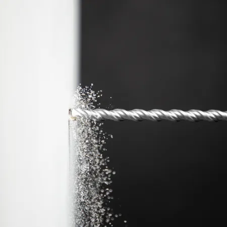 Бур по бетону DENZEL 705027, 12 x 460 мм, двойная спираль, три пылеотводящие кромки