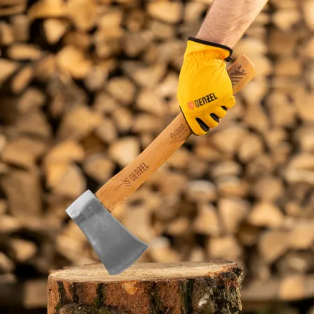 Топор кованый DENZEL 900 г, американский тип, буковая рукоятка, 430мм, EFP 21887
