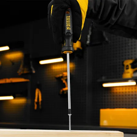 Отвертка DENZEL PH2х150 мм, S2, 3к рукоятка