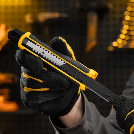 Лезвия DENZEL 18 мм, сталь SK4 - 0,5 мм, супер острые, многосегментные, 5 штук