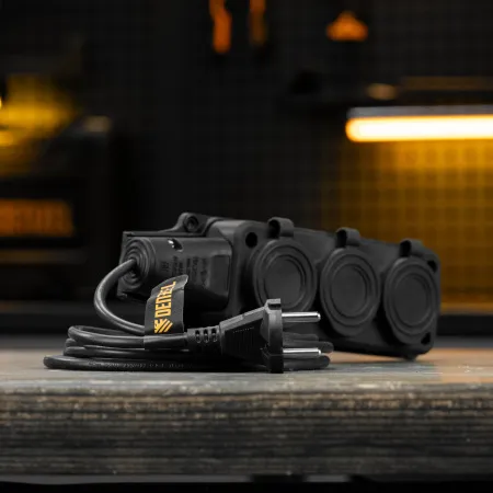 Шнур сетевой Energy Series DENZEL, ПВС, 3 м, 2 x 1,5 мм, с неразборной вилкой, черный