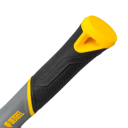 Кувалда с клиновидным бойком DENZEL 1,35 кг, фибергласовая рукоятка c TPR