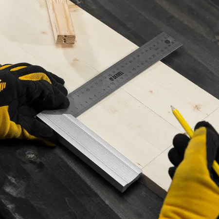 Угольник DENZEL 32397 300 мм, нержавеющая сталь, градуировка, алюминиевое основание