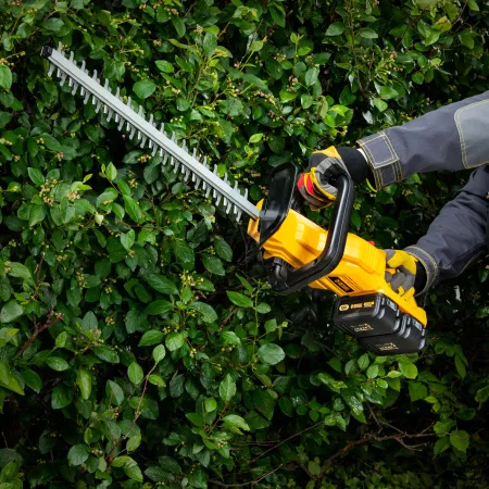 Кусторез аккумуляторный DENZEL RBC510-36, Li-ion, 36 В, 4 Ач, нож 510 мм, поворотная ручка