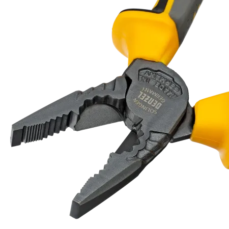 Плоскогубцы комбинированные DENZEL 205 мм, трехкомпонентные рукоятки