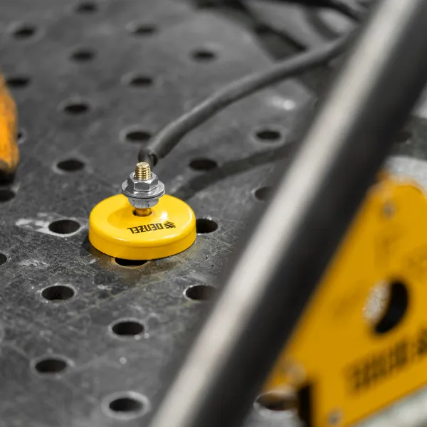 Набор для сварочных работ DENZEL 97557, 2 магнитных фиксатора, магнитная клемма «масса»