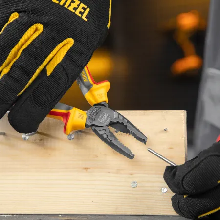 Плоскогубцы комбинированные DENZEL диэлектрические трехкомпонентные рукоятки до 1000 В, 165 мм