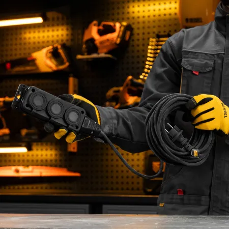 Удлинитель-шнур силовой Top Series DENZEL, КГТТ, 10 м, 3 розетки, 3 x 1,5 мм