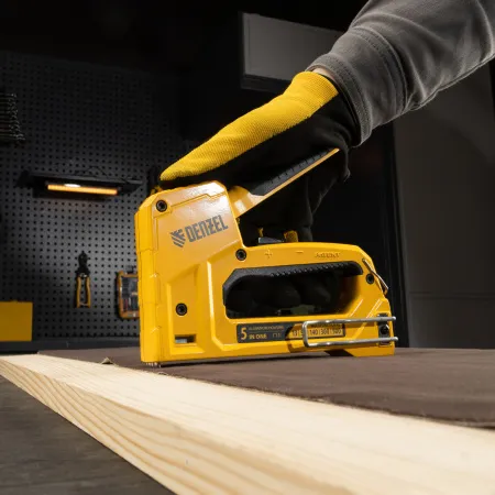 Степлер мебельный DENZEL тип 53 и 13, 6-14мм, тип 140, 10-14мм, тип 300, 15мм, тип 500, 15мм