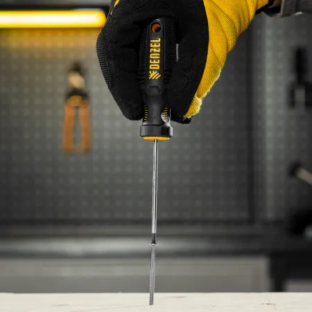 Отвертка DENZEL PZ0x75 мм, CrV, трехкомпонентная рукоятка