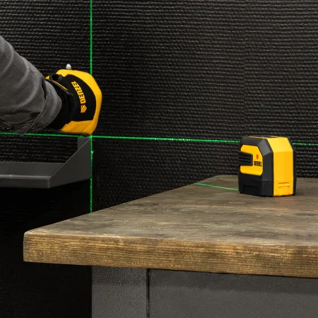 Лазерный уровень DENZEL LX 03 Green, 30 м, 520 нм, резьба 1/4 дюйм