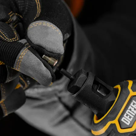 Заклепки резьбовые DENZEL стальные, оцинкованные, М4, пластиковый кейс, 140 шт.